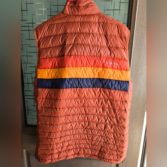 Cotopaxi Fuego insulated down vest - Picture 2 of 8